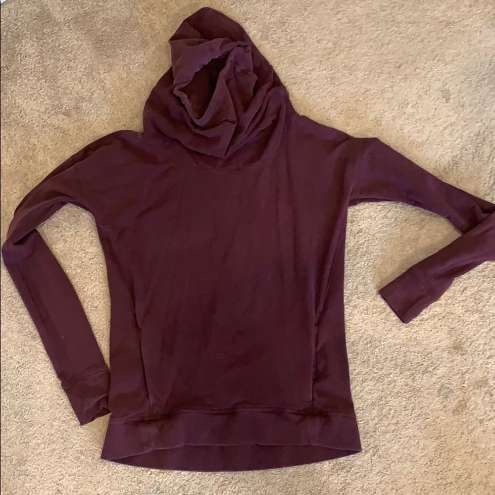 Lululemon sweatshirt